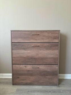 *New* assembled shoe storage.