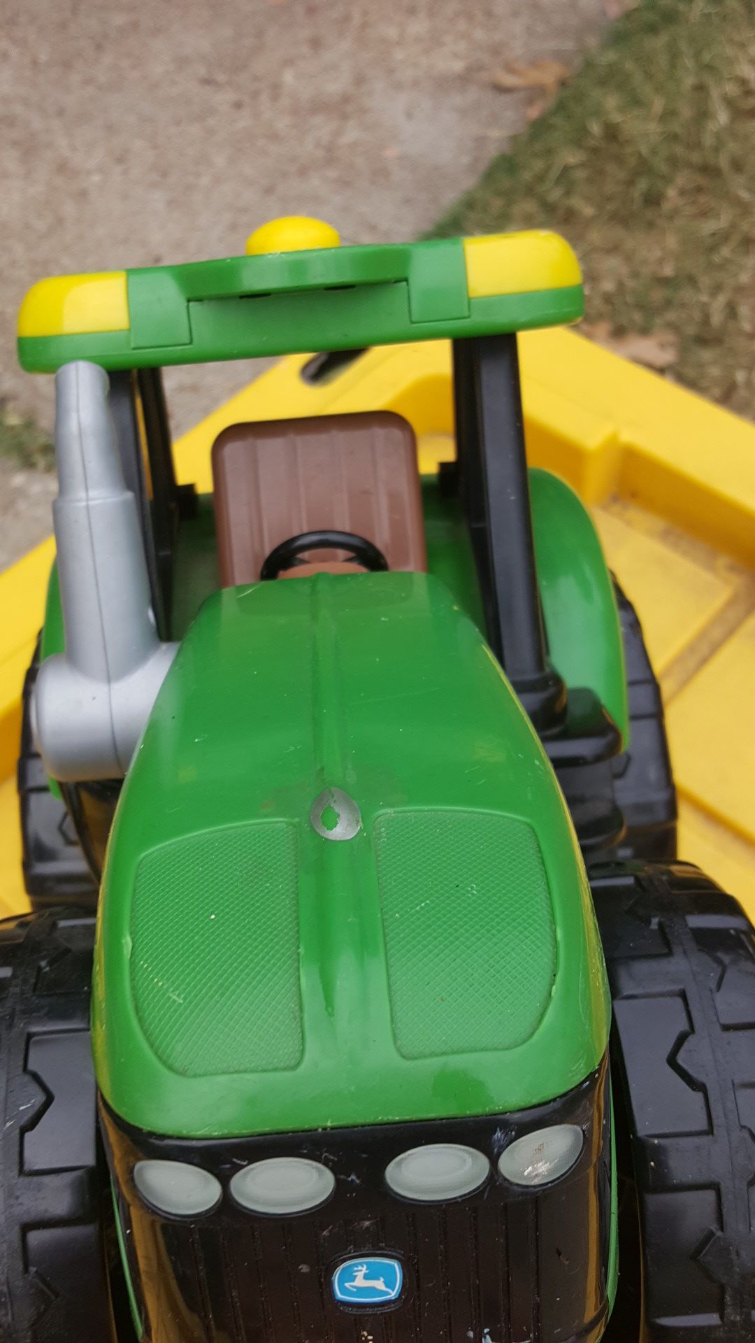 Tractor toy green