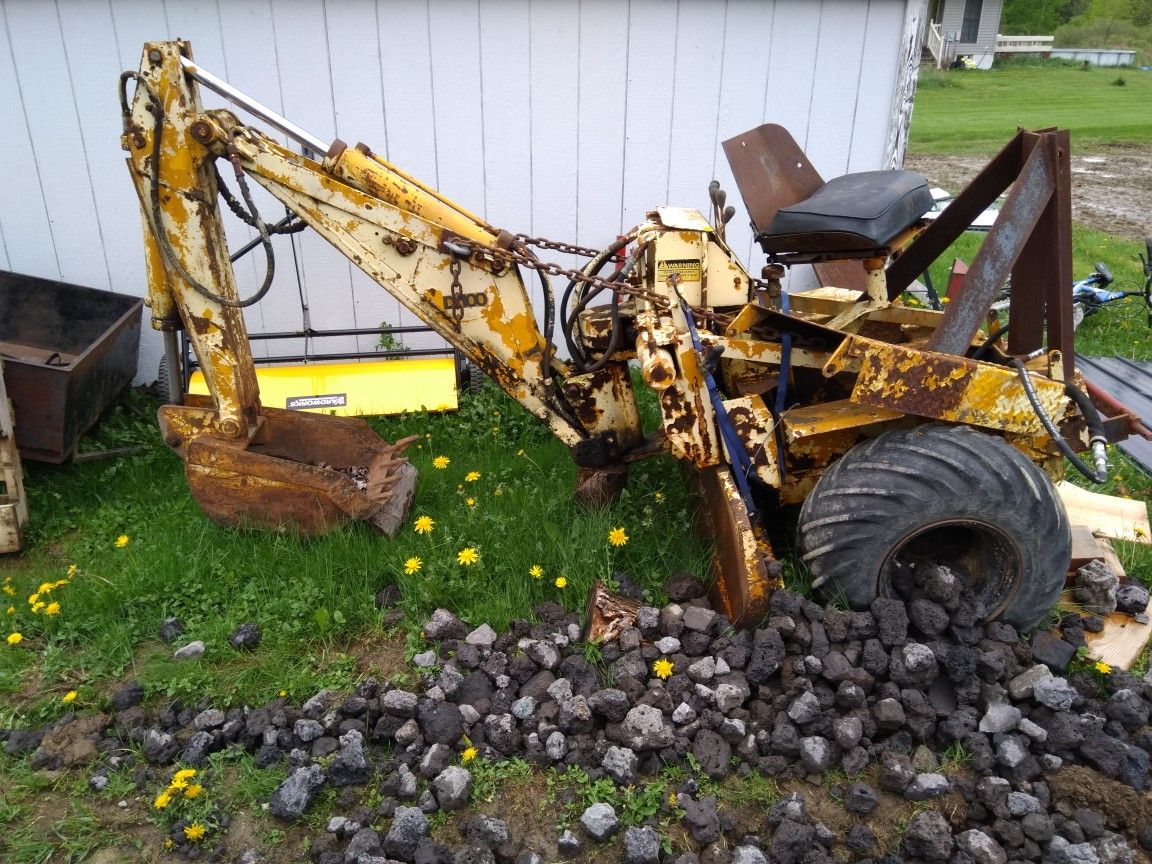 Davis D100 backhoe $ 1100 obo