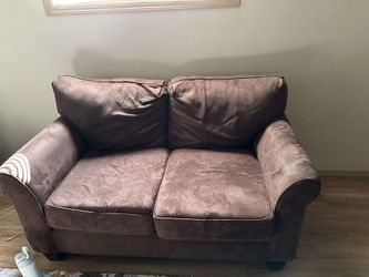 Love seat & coach