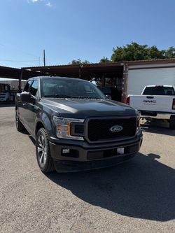 2019 Ford F-150 Super Crew Cab XL Pickup 4D 5 1/2 Ft