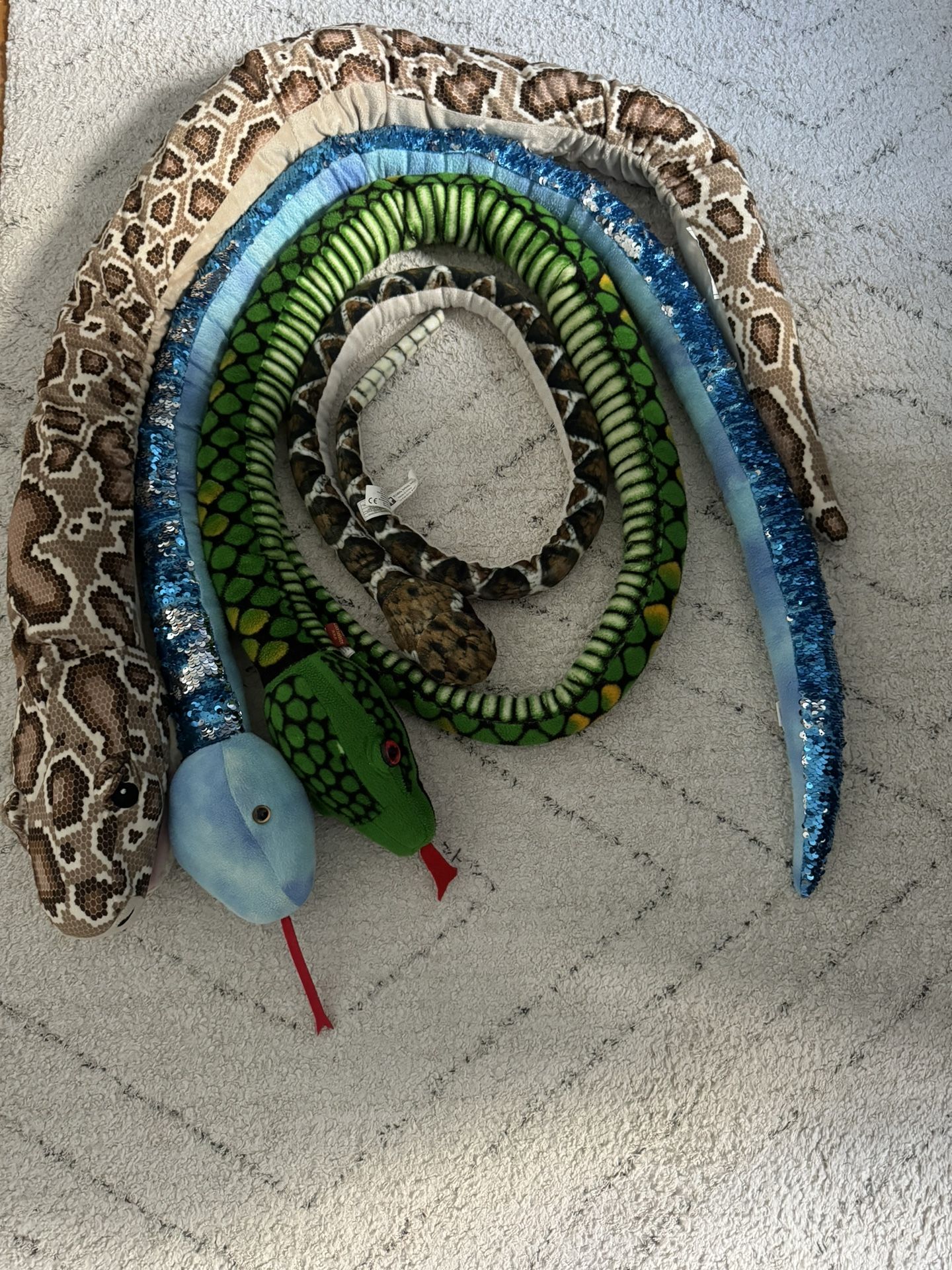 4 Plush Snakes
