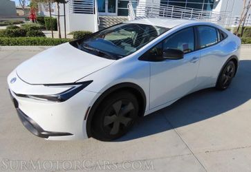 2025 Toyota Prius
