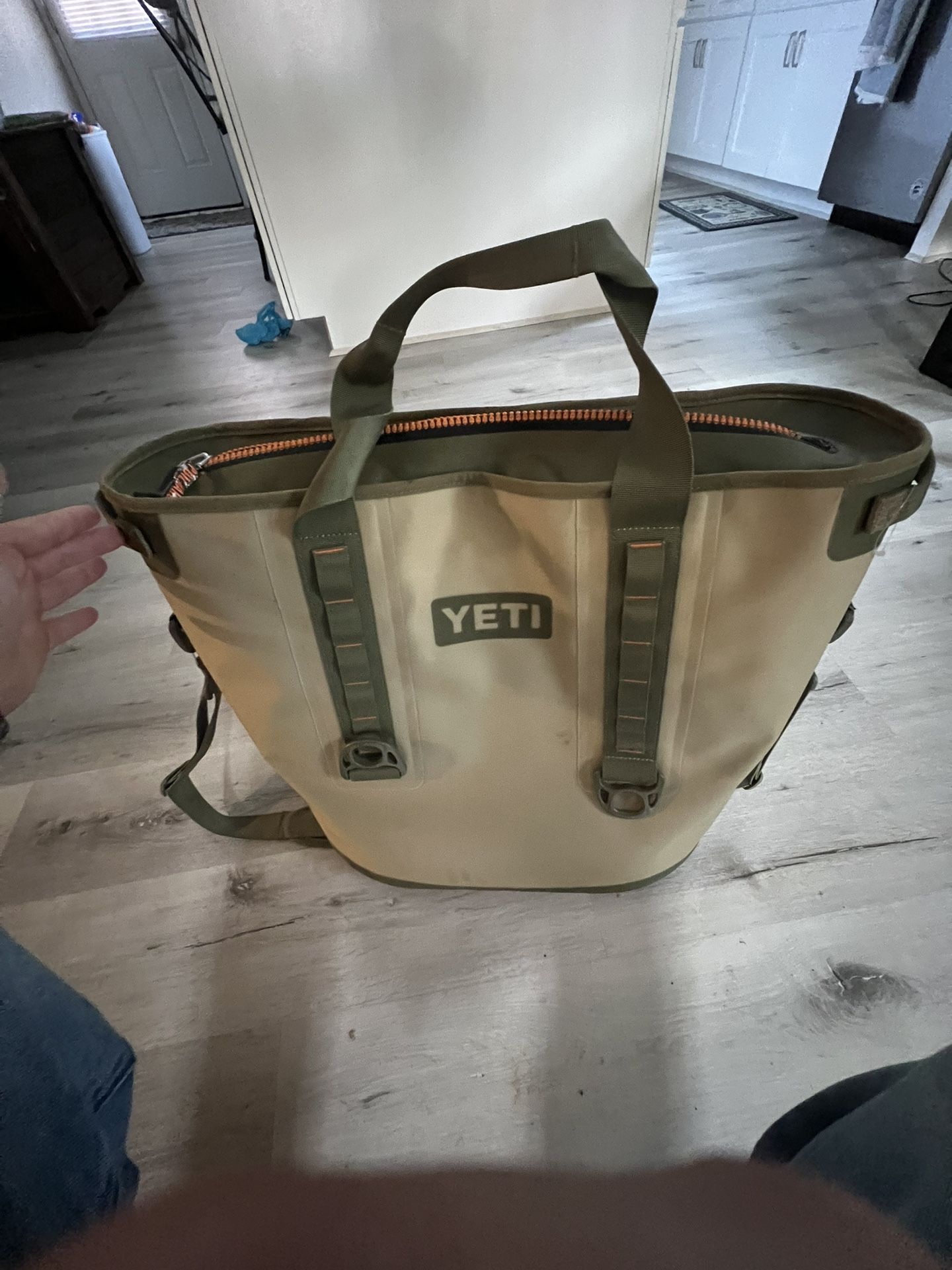 Yeti Hopper 40