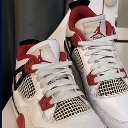Jordan 4