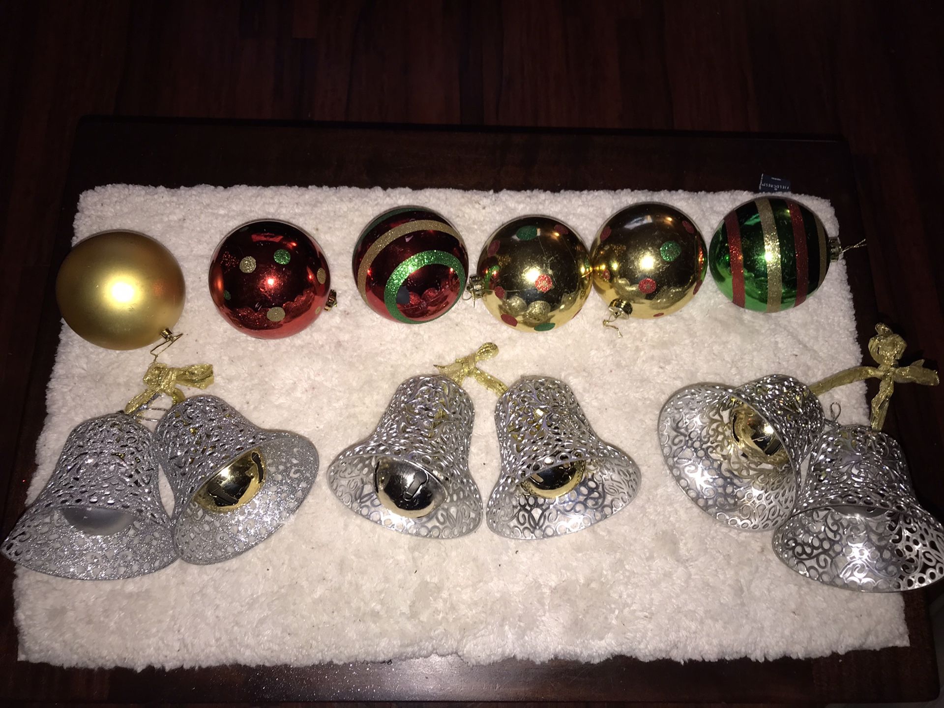 3 Sets of Large Ornaments & 3 Sets of Christmas Bells. Pick Up In Van Nuys CA. All for $12