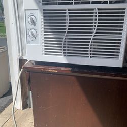 Air Conditioner 5100 BTU