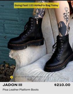 Dr.Martens Jadon 3 size 8 black