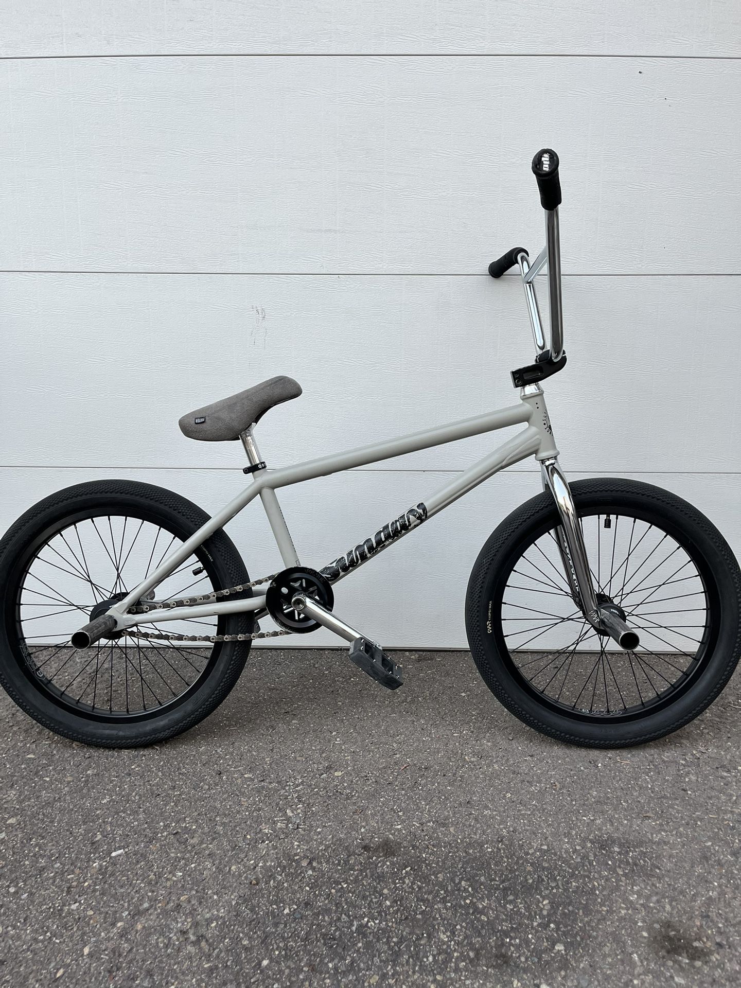 Custom Sunday BMX - over 2k In Parts