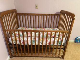 Vintage Oak Wood Crib