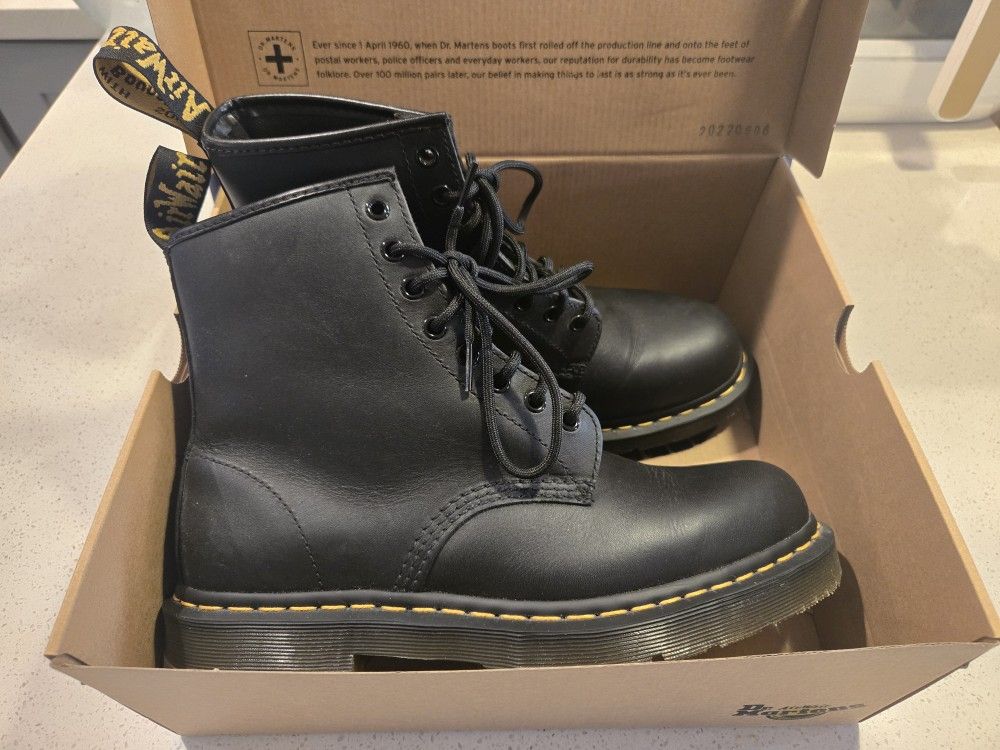 1460 Slip Resistant Doc's 10M/11W