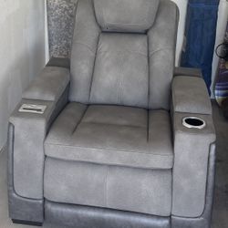 Grey Power Recliner w/ Cupholder