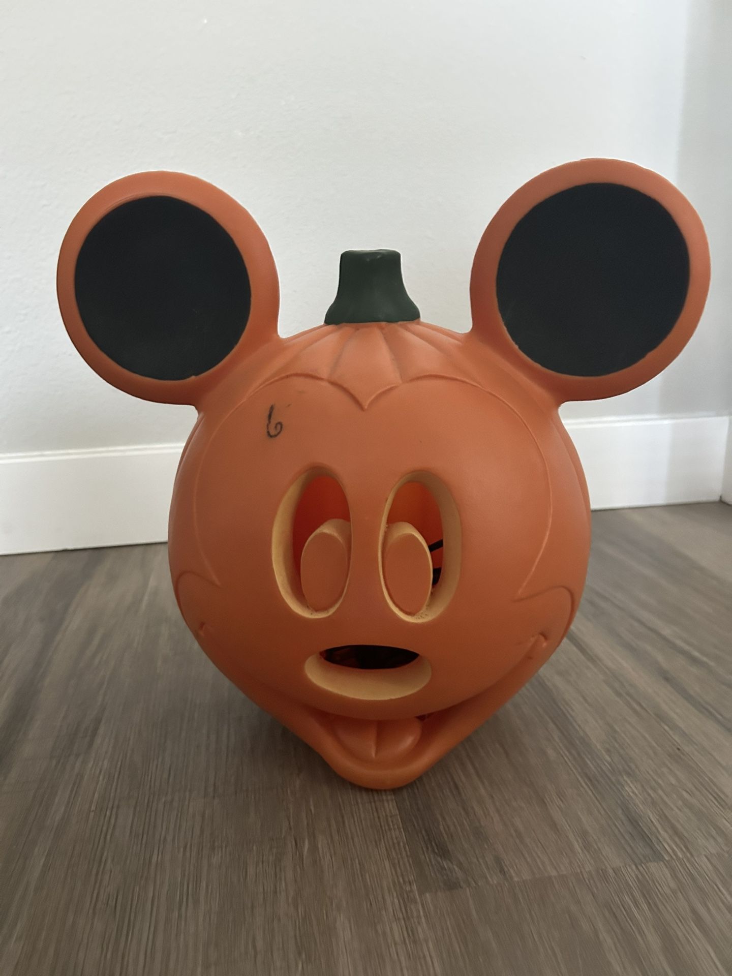 Mickey Pumpkin