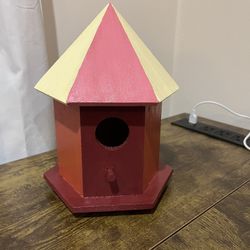 Wooden Bird House 