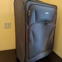 Samsonite Large Rolling Suitcase – Durable Travel Luggage – Clean