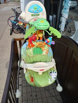 Baby swing in good condition