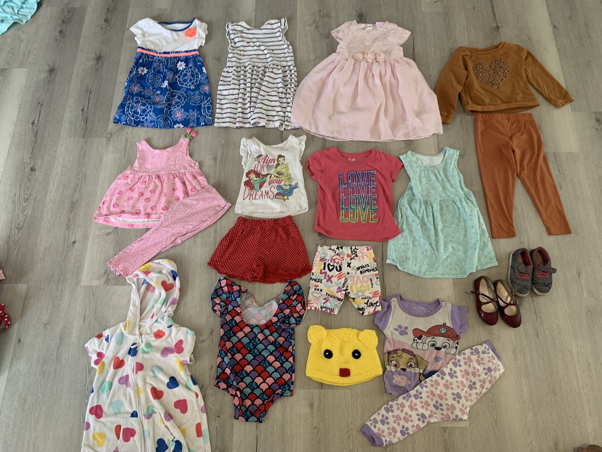 4T Girls Clothing Lot (19 Pieces)