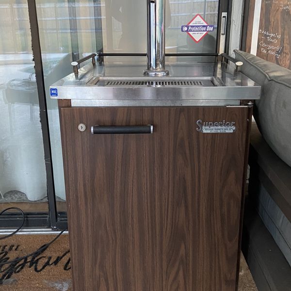 Kegerator (Superior brand) for Sale in Orlando, FL OfferUp