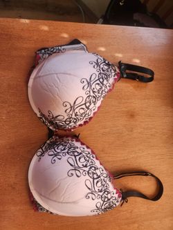 Victoria's Secret Very Sexy Push-Up 
Size 38DD