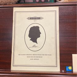 Hinrichen Piano Book