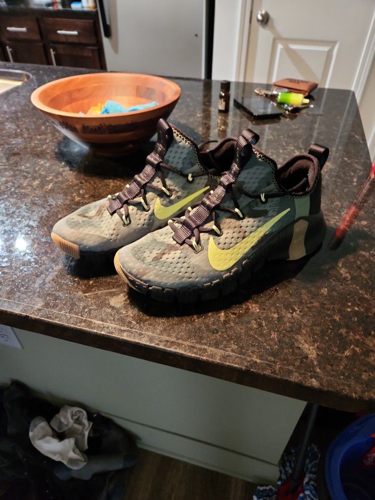 Nike Metcon Shoes (Men 11)