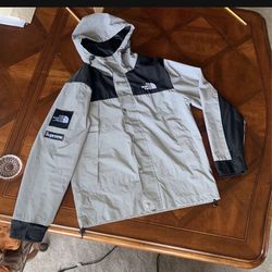 Supreme X Northface 3m Reflective Jacket for Sale in Salt Lake City, UT -  OfferUp