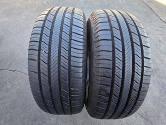 2 USED TIRES MICHELIN 225/65/17