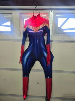 Mrs captain marvel  bodyauit halloweem costume new Sz M  ADULT SIZE