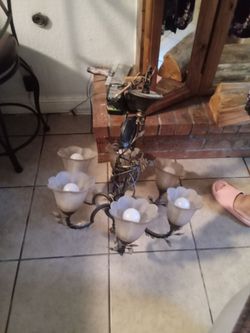 Kitchen chandelier      $30