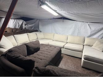 Seven seater light gray couch, good condition clean we sell all the time delivery $40 local. You can make each side longer.