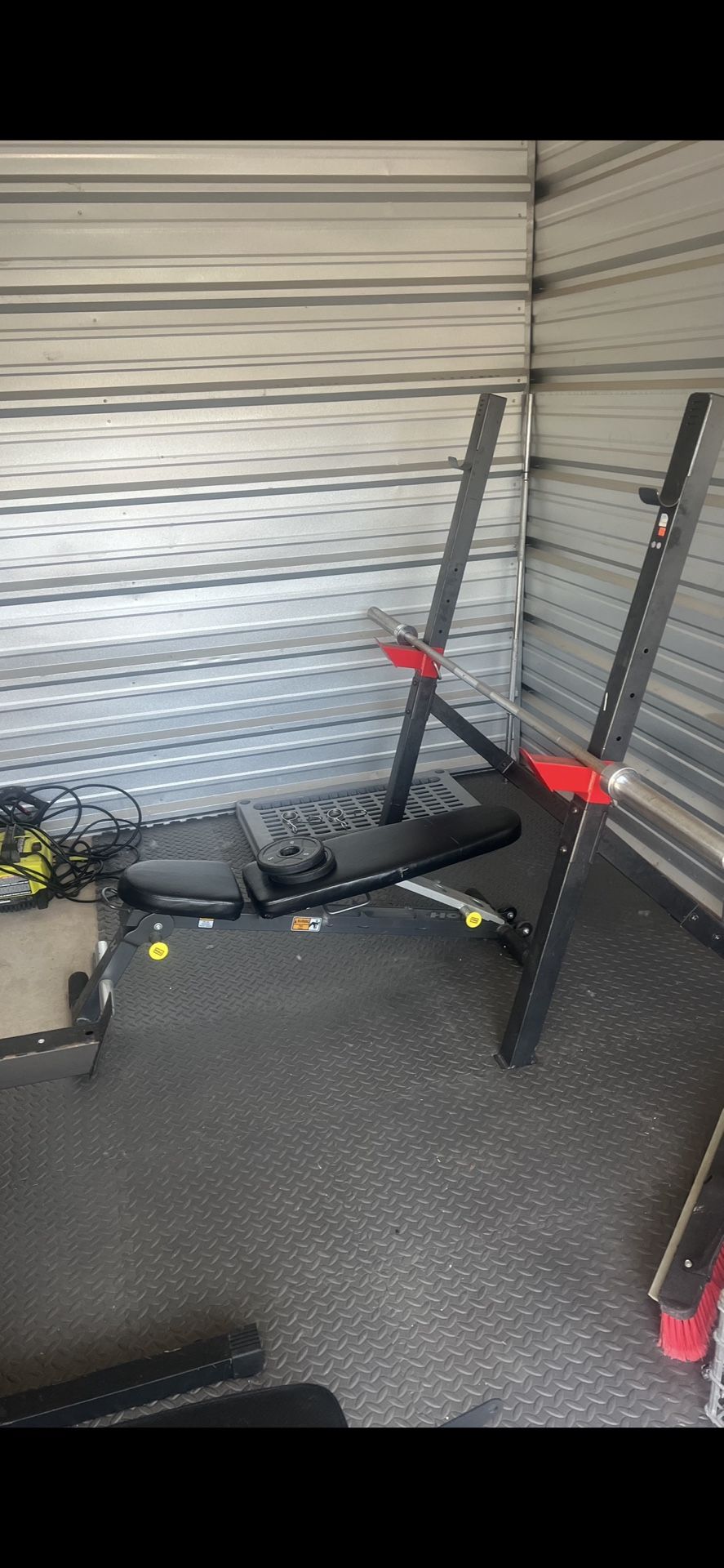 Squat Rack / Bench Press Combination