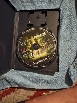 Playstation 2 ALIEN VS PREDATOR EXTINTION