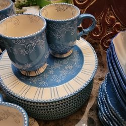 Temptations Floral Lace Winter Blue 