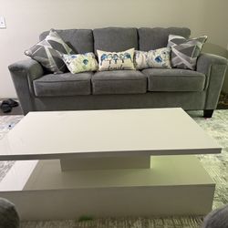 SE VENDE 1 Mes De USO PRODUCTOS DE ASHLEY 
