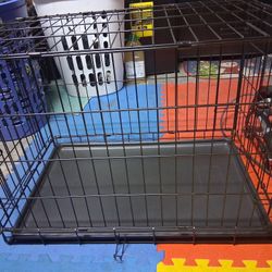Puppy /  Dog Cage Kennel with plastic floor