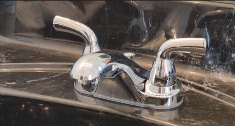 Delta Faucet Foundations Centerset Bathroom Faucet, Brushed Nickel Bathroom Sink Faucet, 2 Handle Bathroom Faucet, Metal Drain Assembly, Stainless  B2