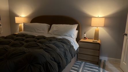 Quince King size pintuck olive green comforter