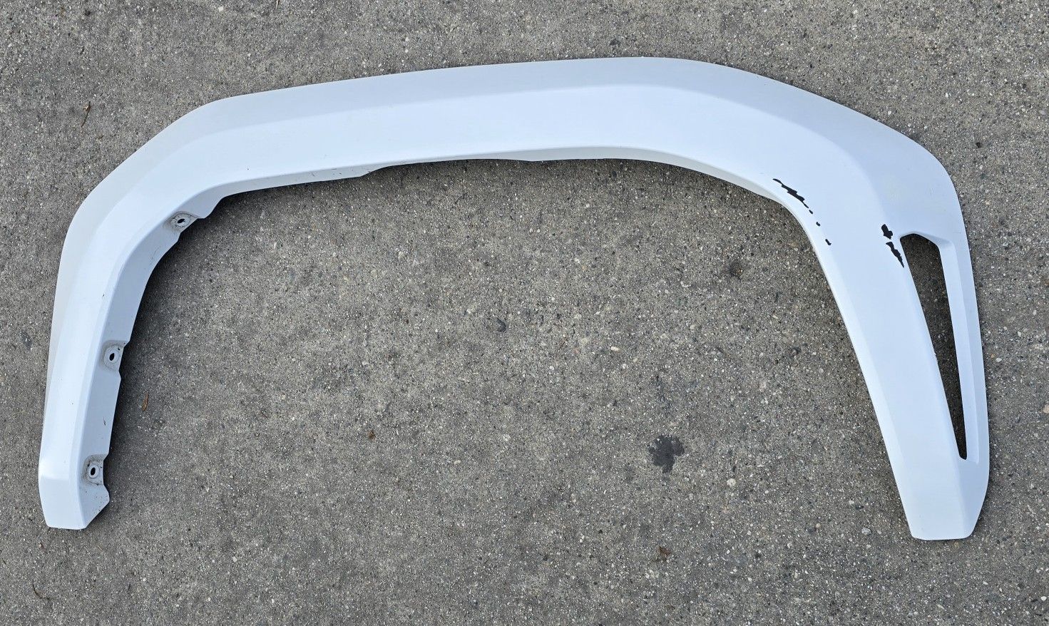 2024 2025 TOYOTA TACOMA RIGHT FRONT PASSENGER FENDER FLARE