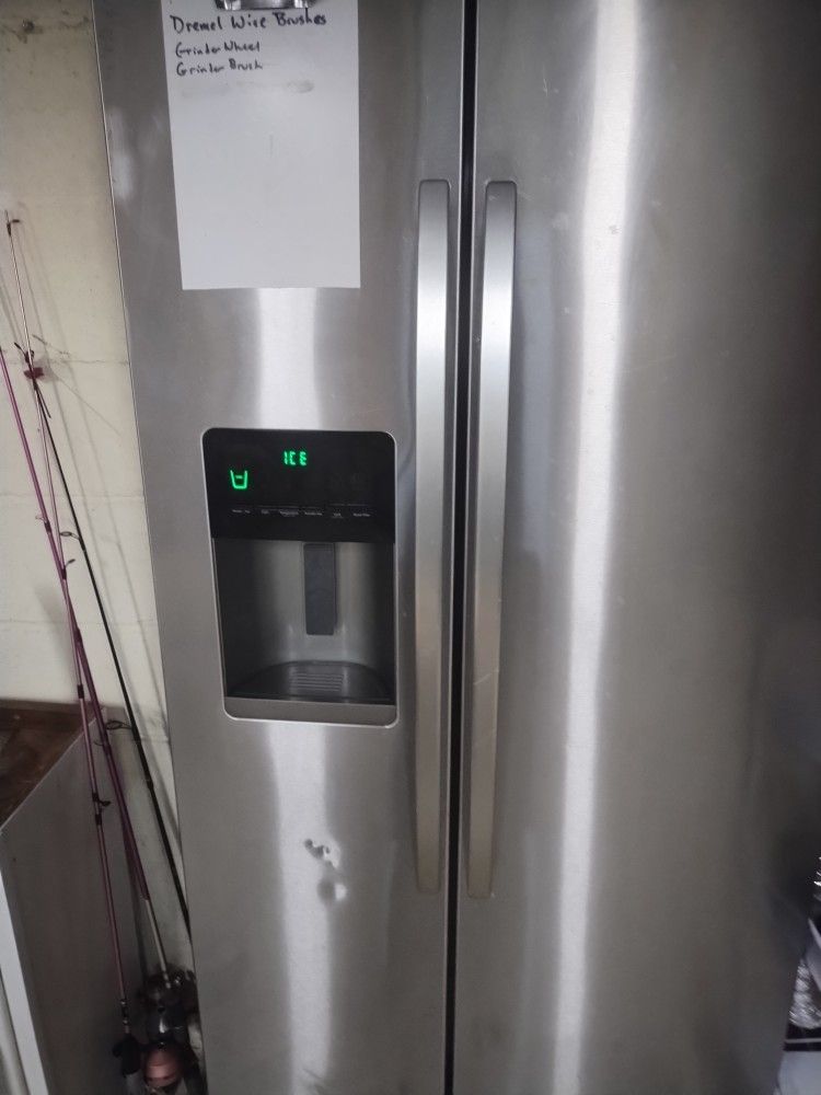 Refrigerator/ Cabinet/End Table