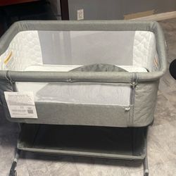 Adjustable Baby Bassinet