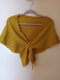 Easy Wear Neck/Shoulder Knitted Faux Wool Poncho