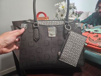 Guess bag sz Medium