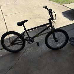 Reid 216 BMX bike