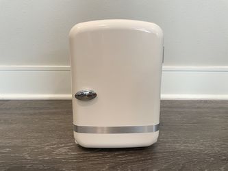 Electactic Mini Fridge for Skincare, Cooler, Portable Cosmetic Fridge, Desktop Fridge