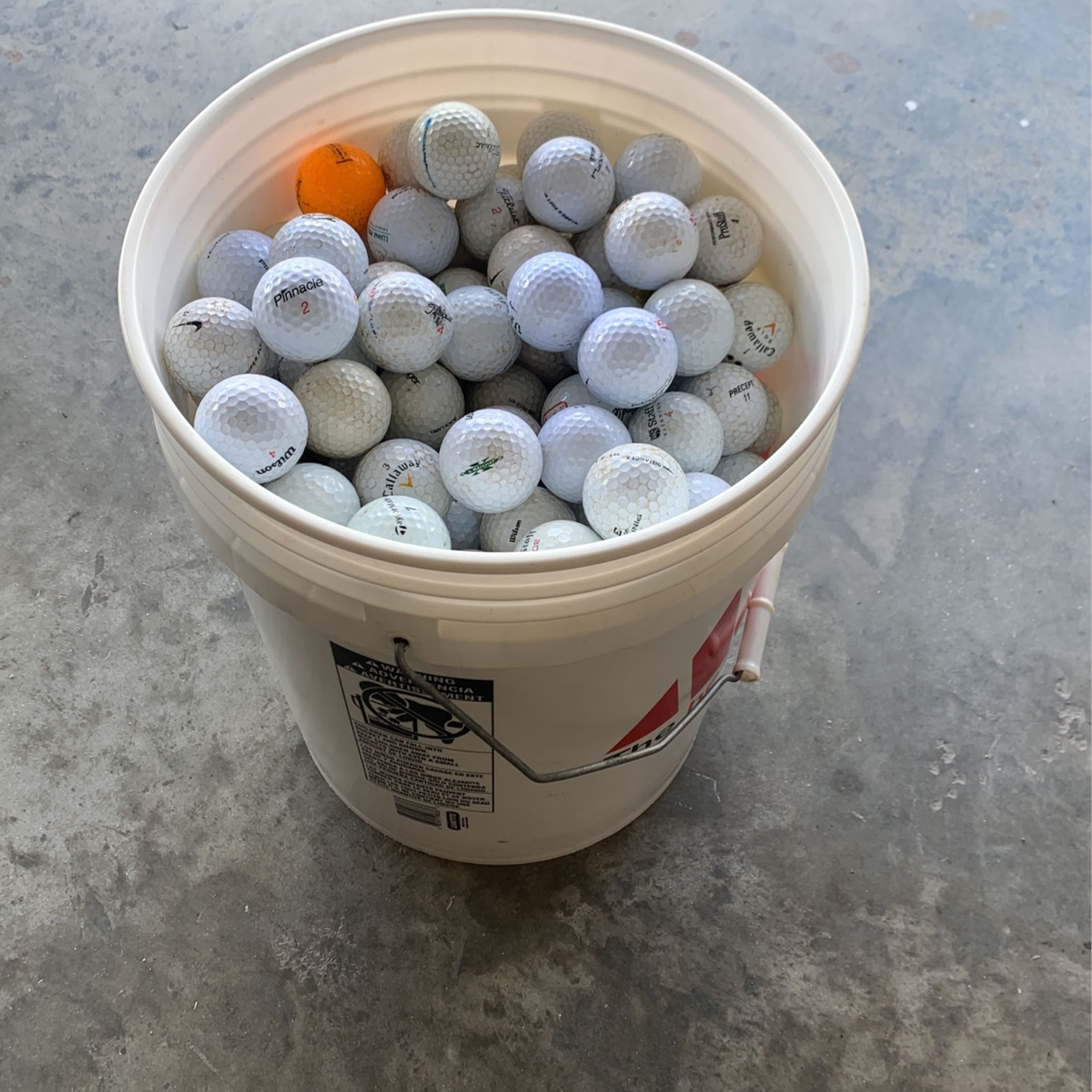 5 Gallon Bucket Of Golf Balls