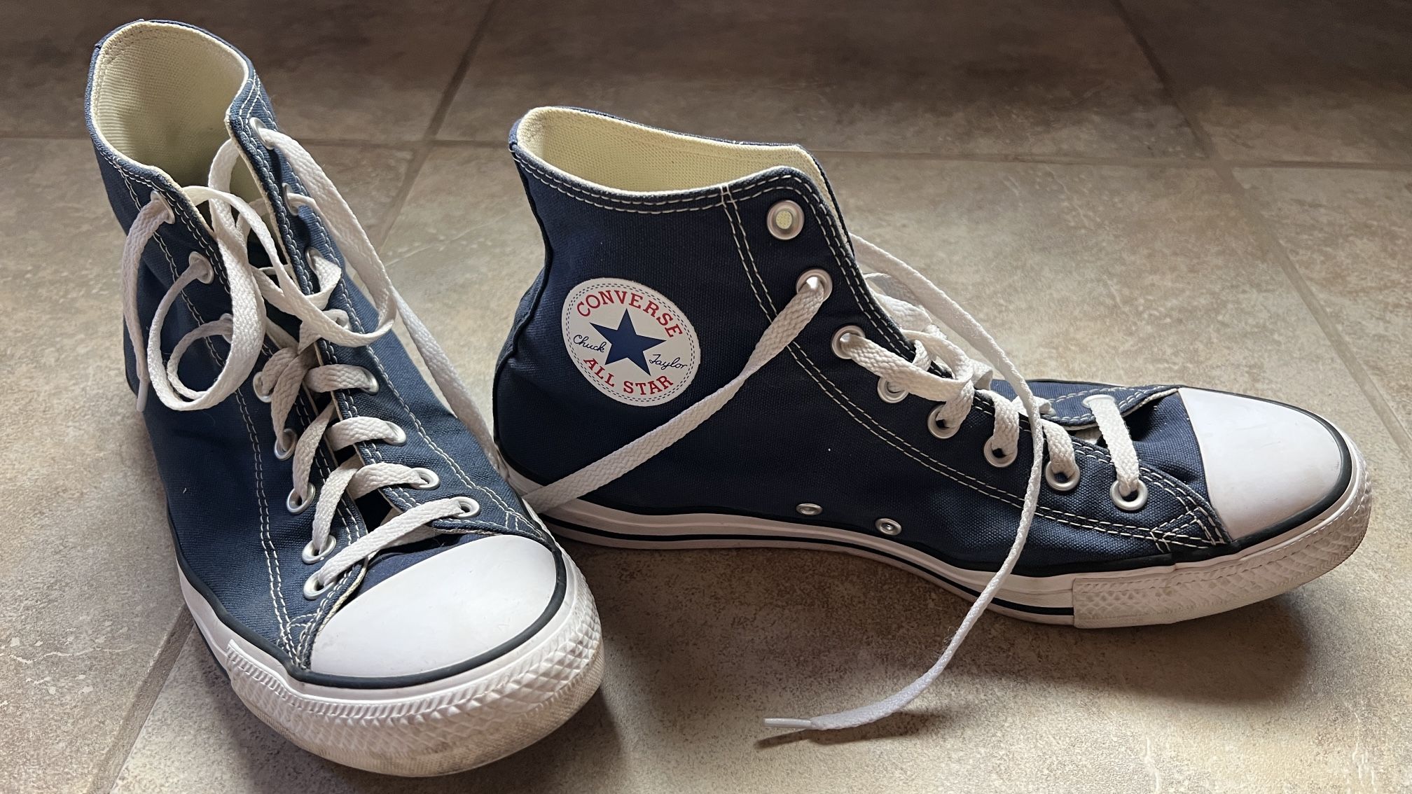 Converse All-Star Chuck Taylors High top - Men’s size 10.5 - Navy blue