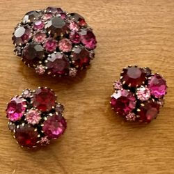 Weiss rhinestone brooch with earrings