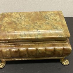 Genuine alabaster box with bronze metal feet. 6x4” 