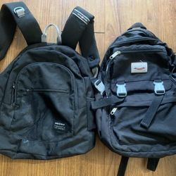 2 Black Heavy Duty backpacks Each 4$ Both 6$