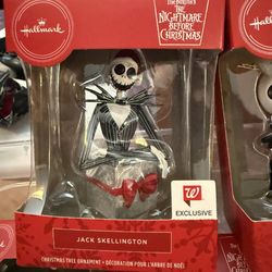 Hallmark Nightmare Before Christmas Ornaments 5 total